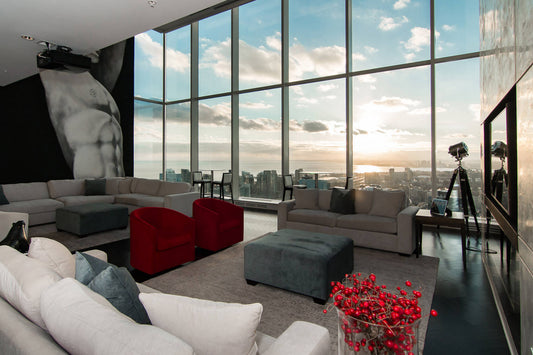 The Lounge – Two Bedroom + Den + 2.5 Bathrooms